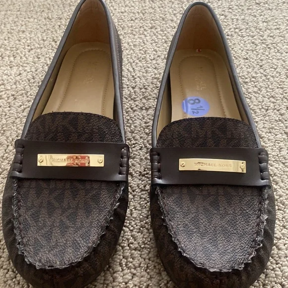 Micheal Kors Loafers Size 8.5 - Picture 4 of 6